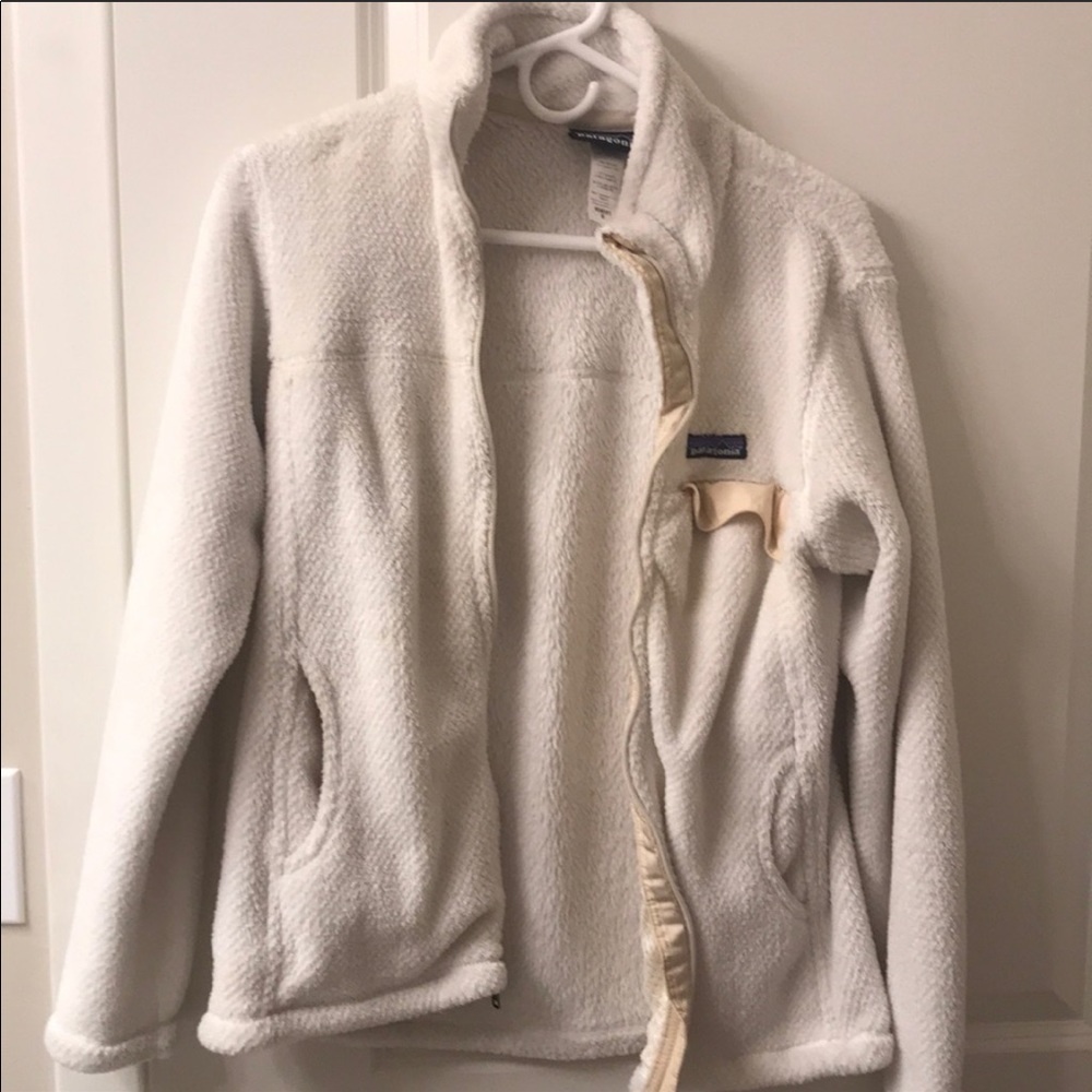 White Patagonia fuzzy full zip